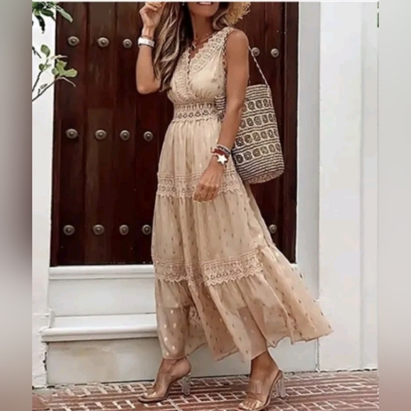 Charlie Charlie Charlotte Apricot Lace Sleeveless Empire Waist Maxi Dress - Picture 2 of 13